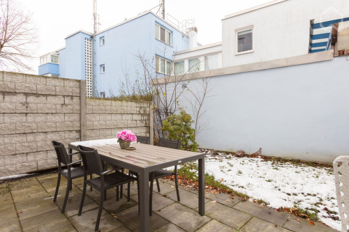Spacious multi-level designer home with terrace and two balconies – ideal for families or business stays.