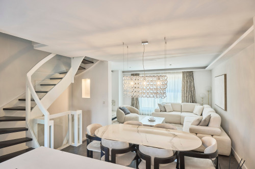 Spacious multi-level designer home with terrace and two balconies – ideal for families or business stays.
