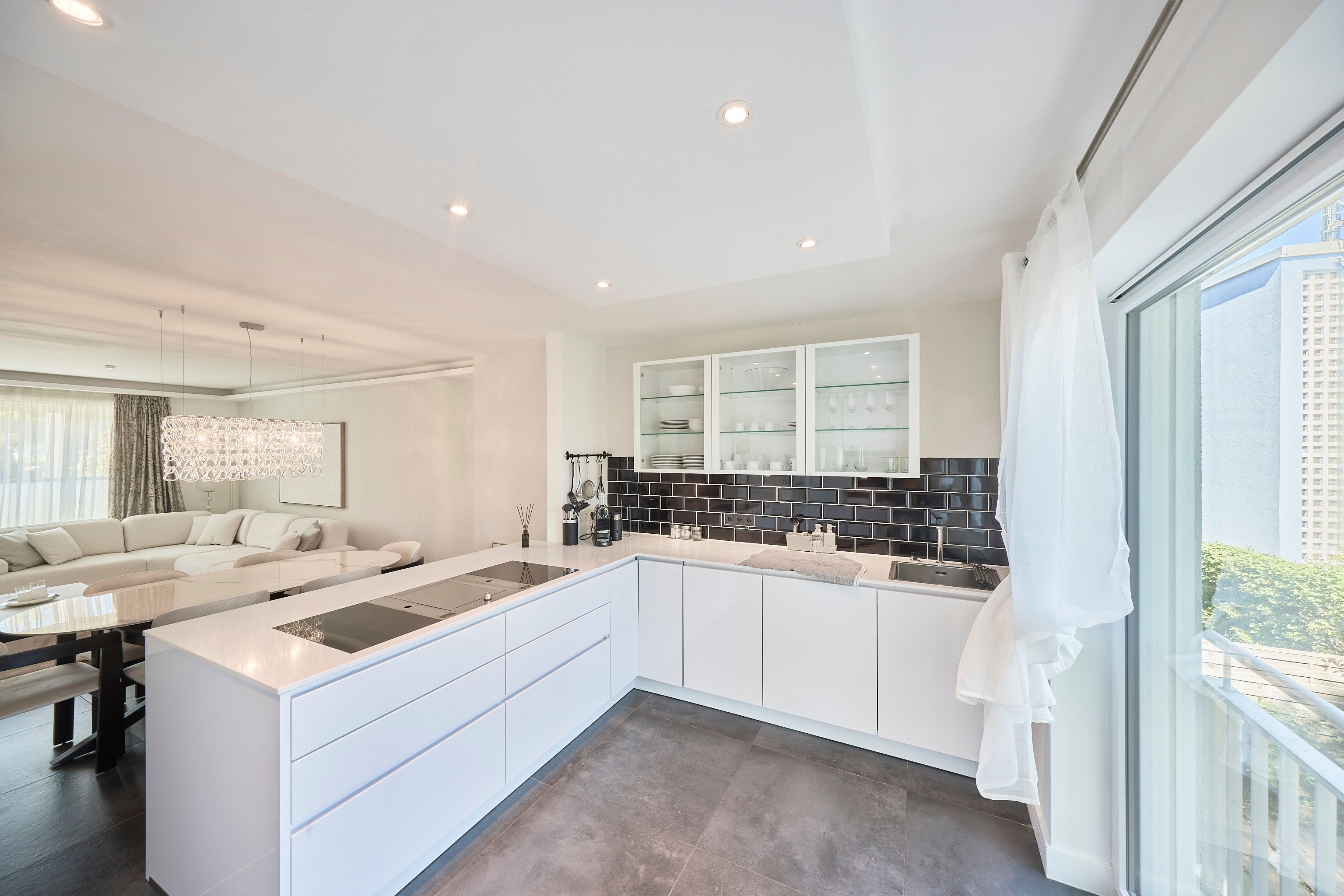  Spacious Multi-Level Designer Home With Terrace And Two Balconies – Ideal For Families Or Business S  -  Spacious multi-level designer home with terrace and two balconies – ideal for families or business stays.  - Gallery -  12