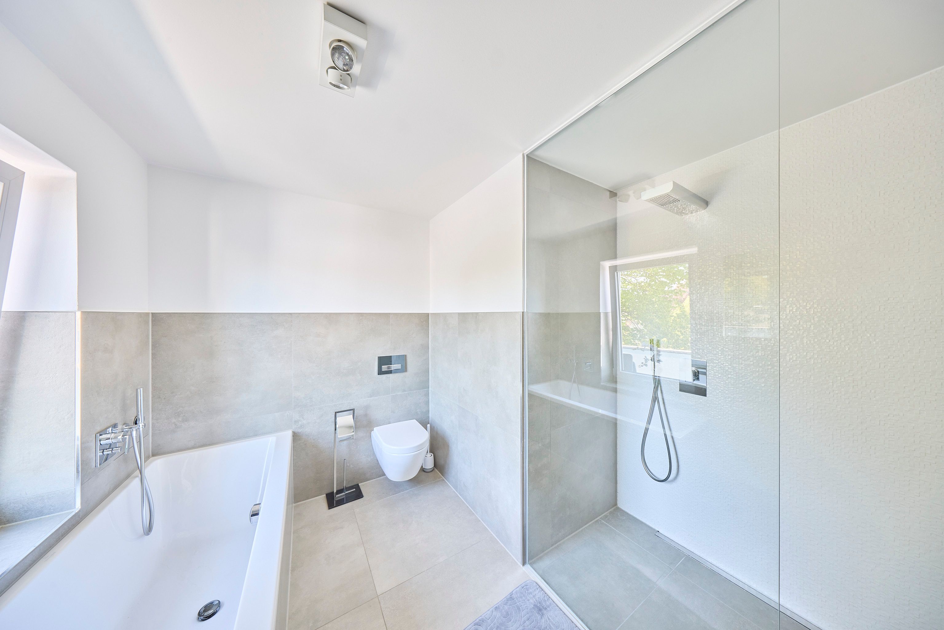  Spacious Multi-Level Designer Home With Terrace And Two Balconies – Ideal For Families Or Business S  -  Spacious multi-level designer home with terrace and two balconies – ideal for families or business stays.  - Gallery -  3