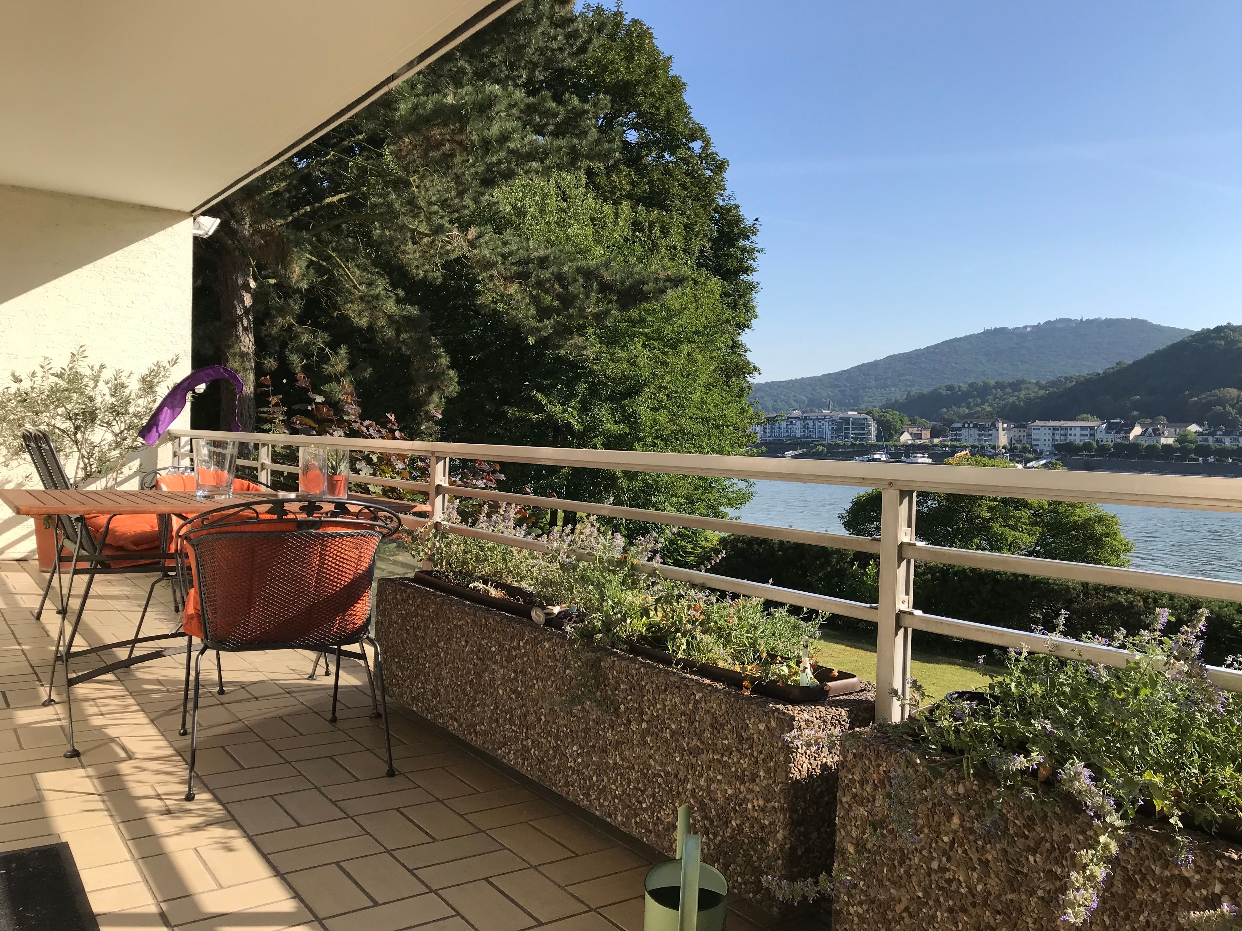 Neat, Lovely Flat In Bonn - 22