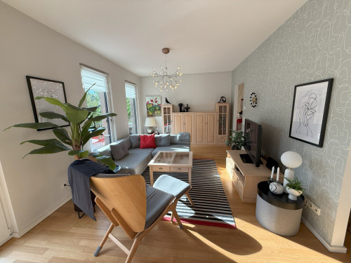 Exclusive, furnished, fully equipped 3-room apartment in a prime location in Potsdam city center with underground parking space and cleaning service - Gallery - 8