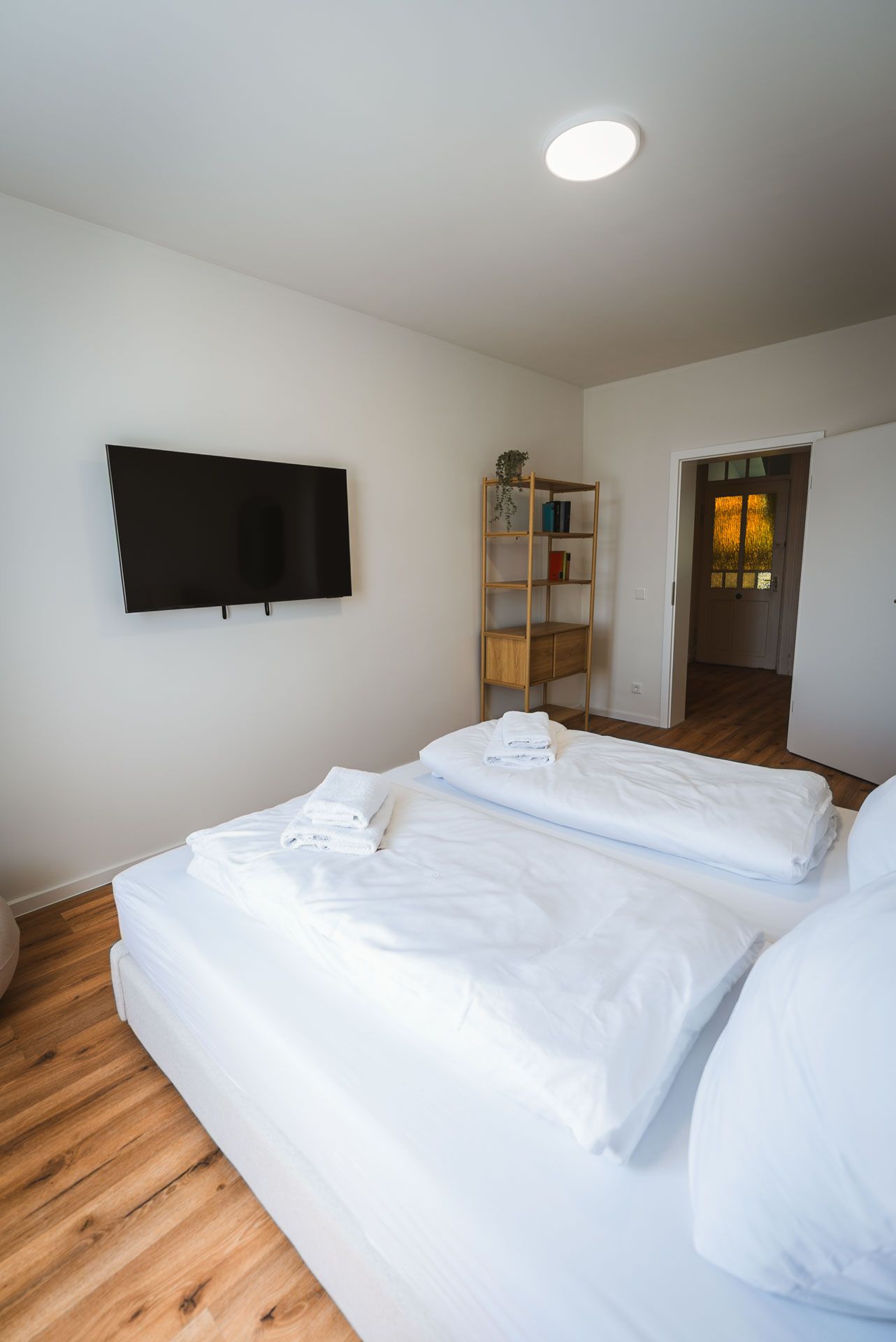 Stylish Old Town Apartment With Parking - Quiet - Central - 1