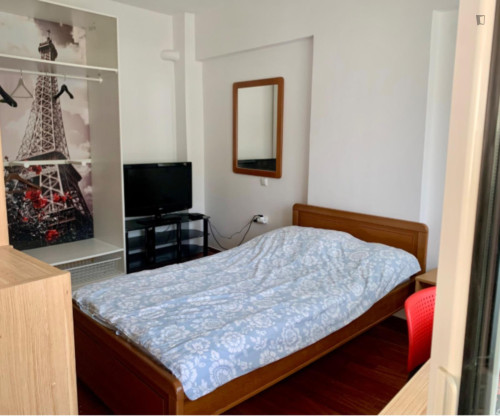 Cozy Twin Bedroom with a balcony in the heart of the city - Gallery - 23