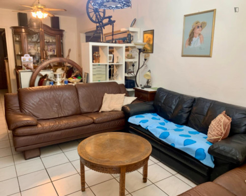 Cozy Twin Bedroom with a balcony in the heart of the city - Gallery - 16