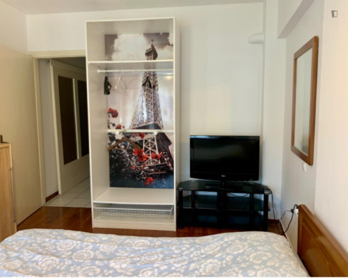 Cozy Twin Bedroom with a balcony in the heart of the city - Gallery - 19