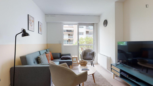 Snug double bedroom in Place d'Italie