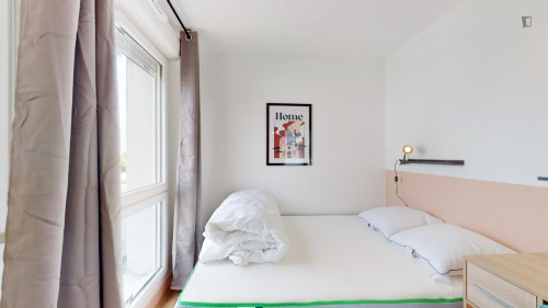 Very cosy double bedroom in the Ginko neighbourhood