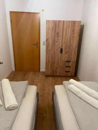 Beautiful 4-room apartment, central and newly furnished