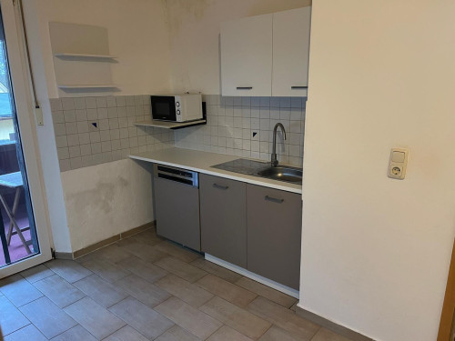 Beautiful 4-room apartment, central and newly furnished