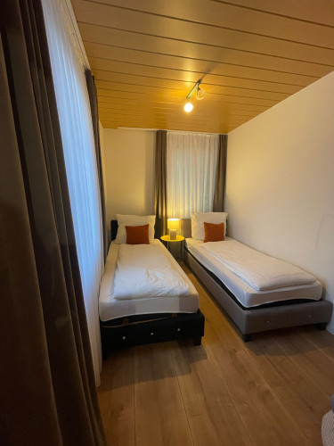 Beautiful 4-room apartment, central and newly furnished