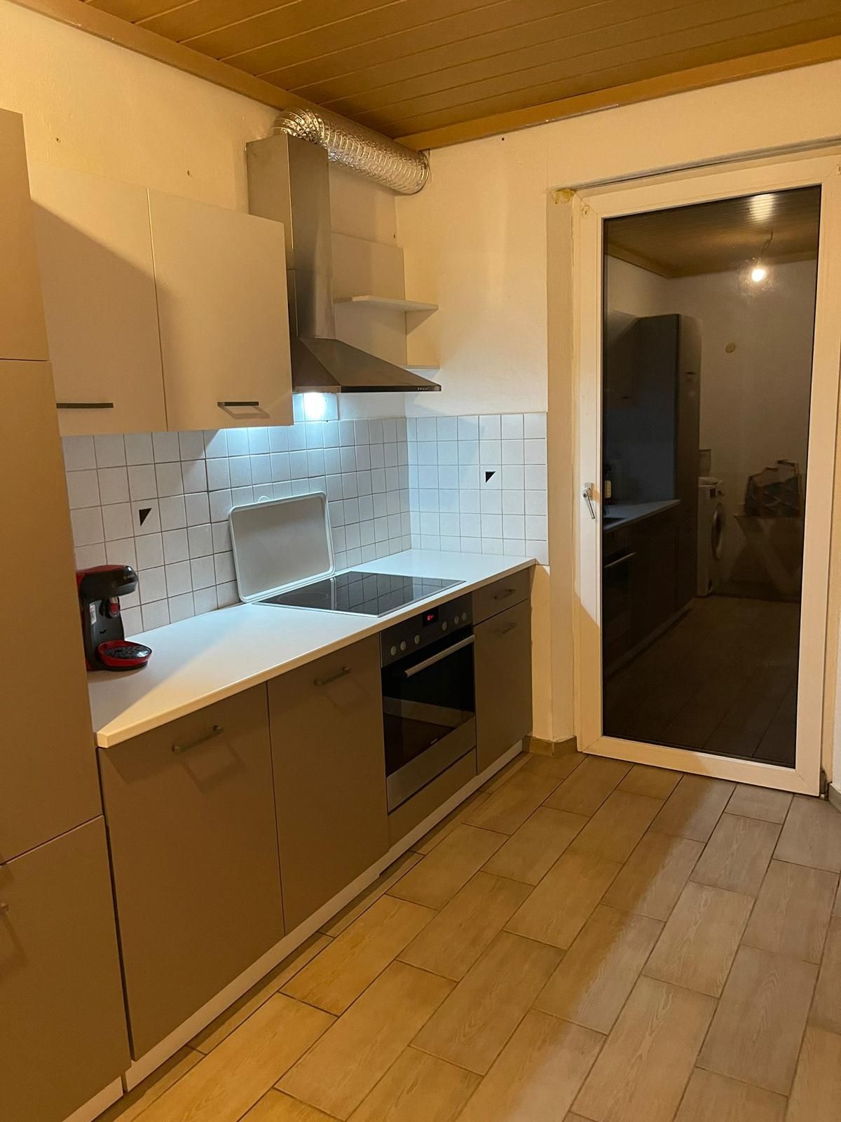  Beautiful 4-Room Apartment, Central And Newly Furnished  -  Beautiful 4-room apartment, central and newly furnished  - Gallery -  2