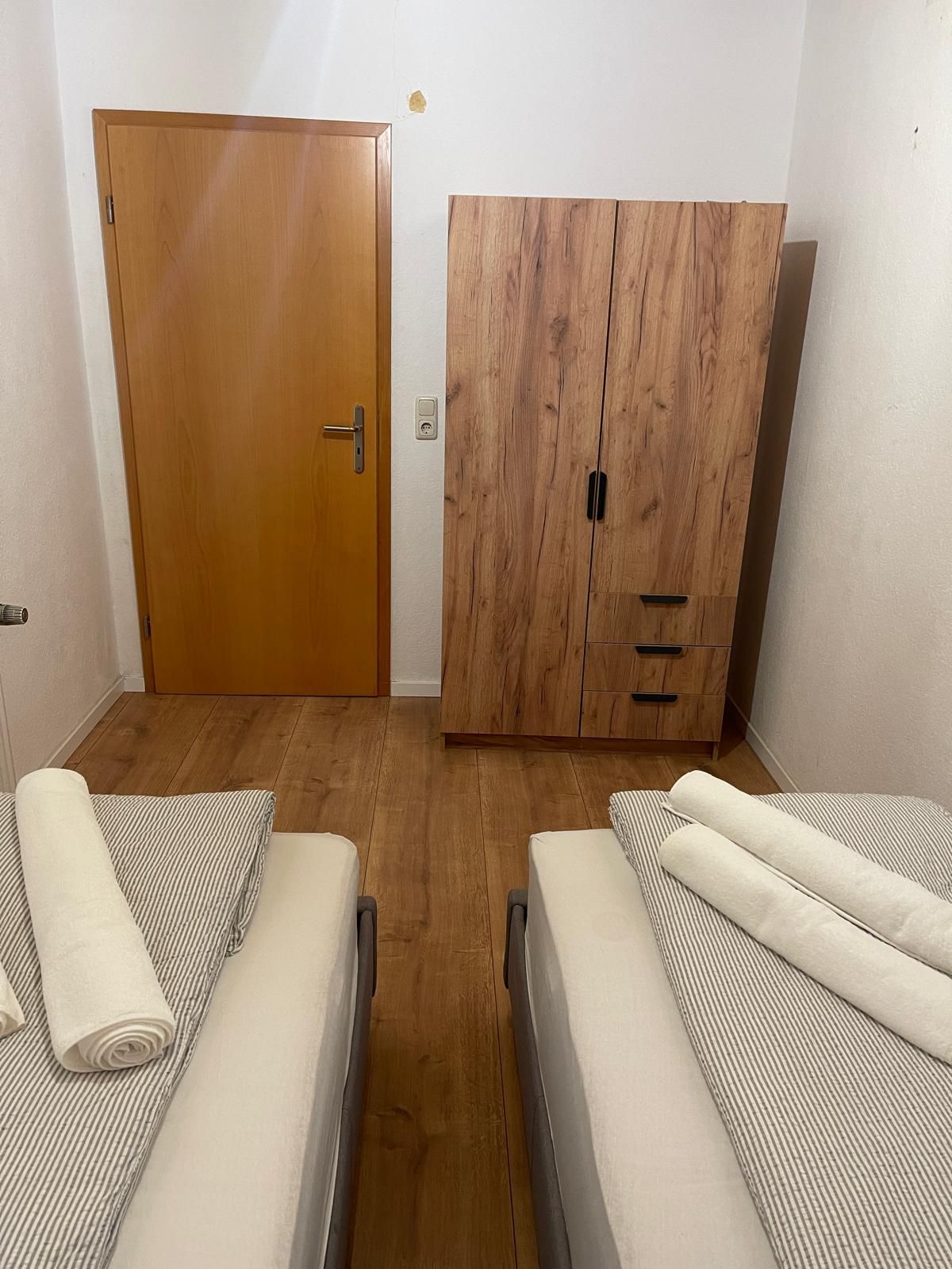  Beautiful 4-Room Apartment, Central And Newly Furnished  -  Beautiful 4-room apartment, central and newly furnished  - Gallery -  4