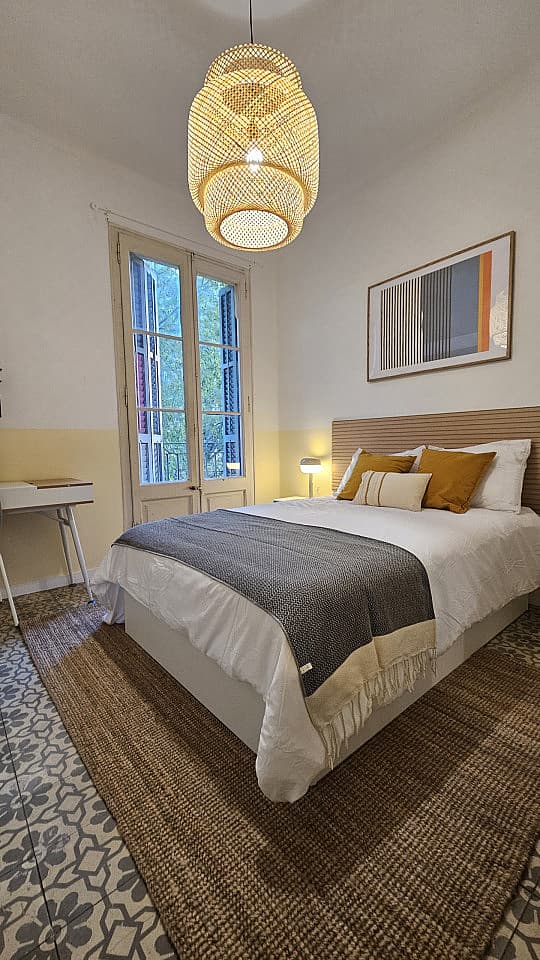 Room 2 - Modern Shared Apartment in Vibrant Sant Antoni, Barcelona - Ideal for Urban Living - Gallery - 62
