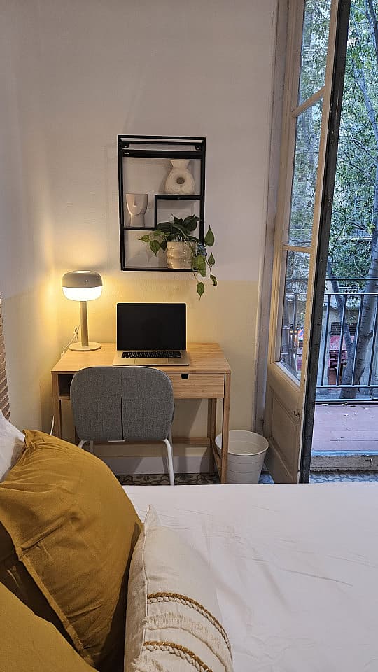  Room 1  -  Modern Shared Apartment in Vibrant Sant Antoni, Barcelona - Ideal for Urban Living  - Gallery -  53