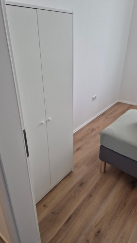 Newly Renovated Apartment near City - Gallery - 7