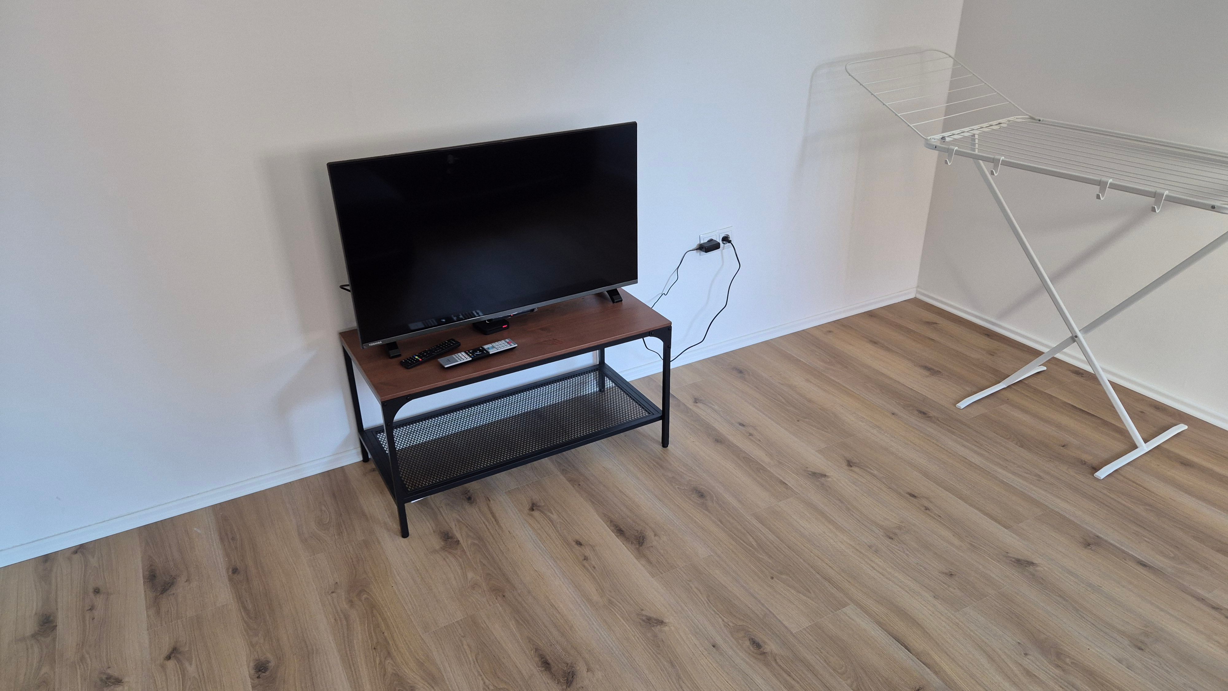 Newly Renovated Apartment Near City - 1