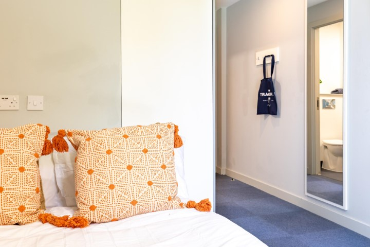 Classic En-Suite - 5