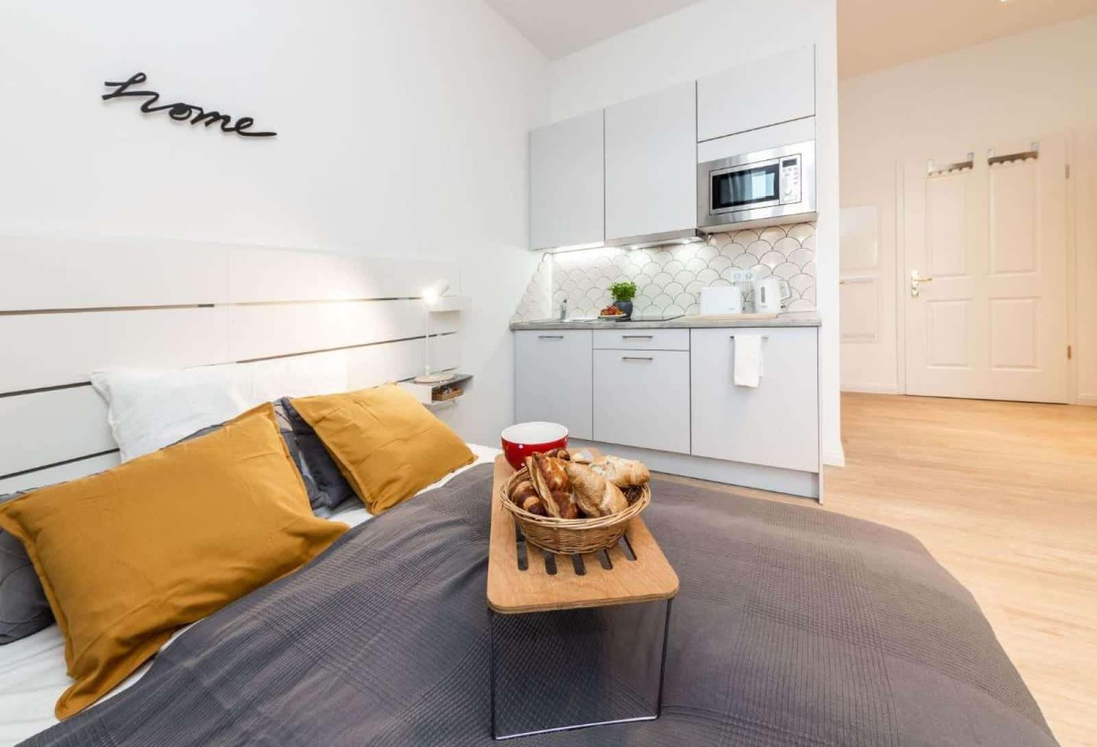  Studio For Rent In Berlin  -  Studio for rent in Berlin  - Gallery -  1