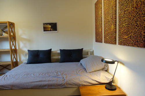 Quiet ground floor apartment with terrace and garden view