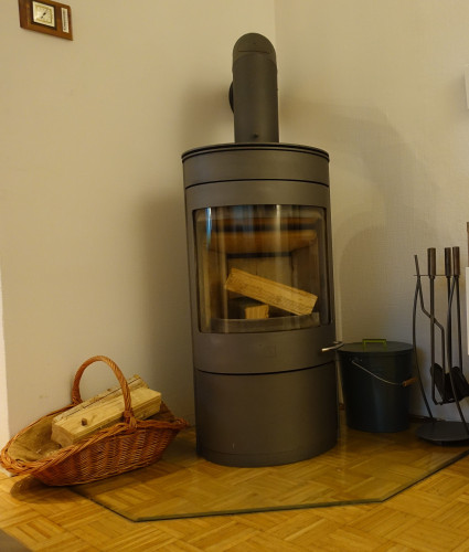 Quiet ground floor apartment with terrace and garden view