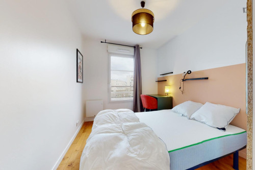 Cosy double bedroom near Pont de Bezons station