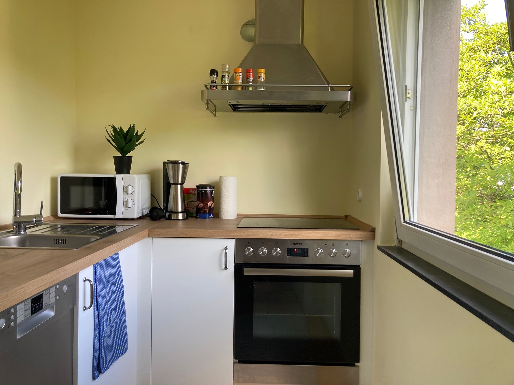 Charming Apartment With Vintage Flair In Rösrath - 4