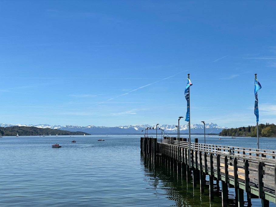 High quality furnished apartment in the center of Starnberg - 3 minutes walk from the lake and the train station