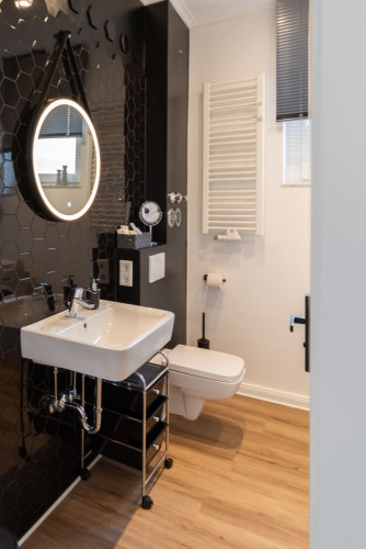 Fantastic, amazing suite in nice area