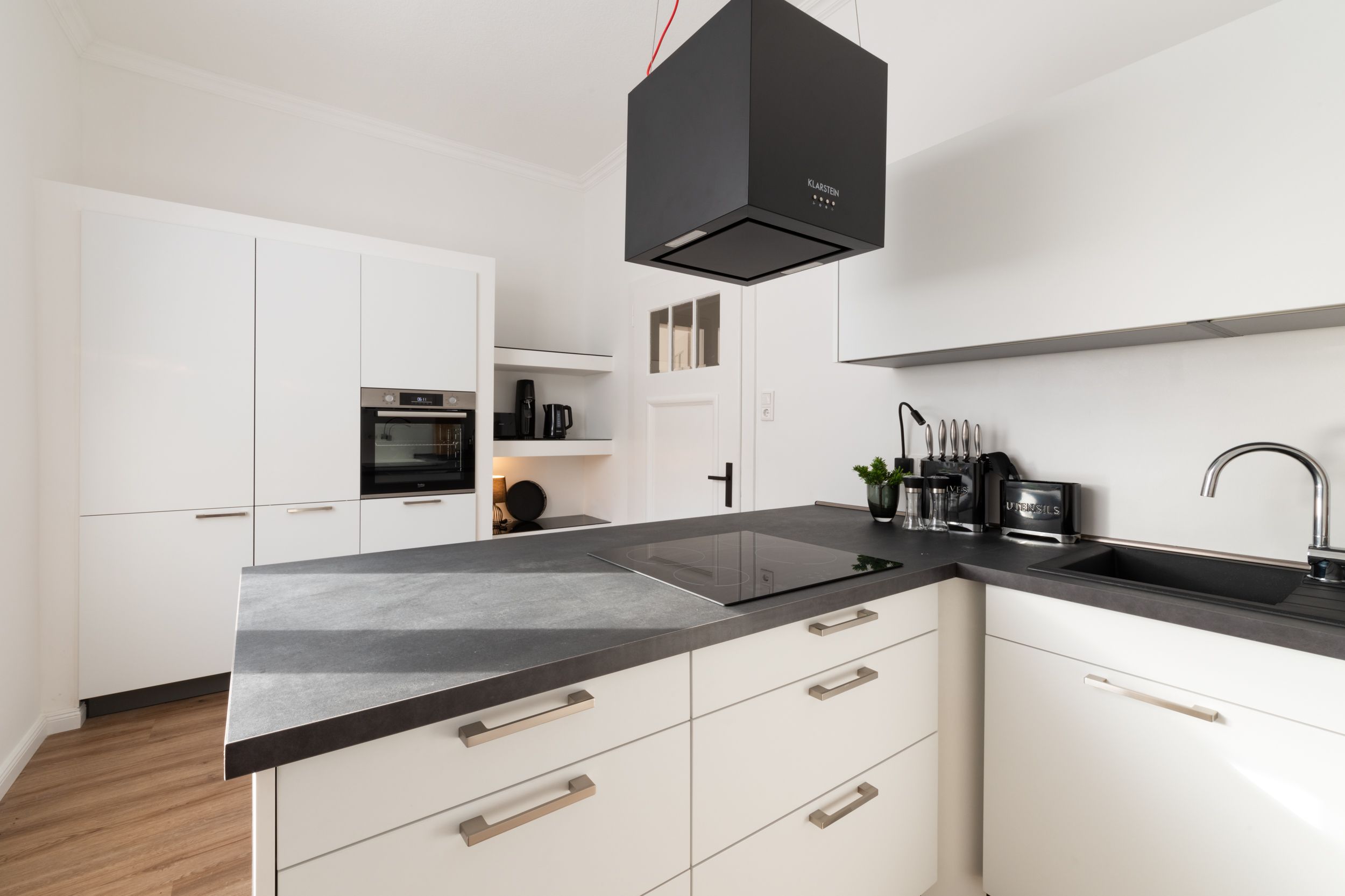 Fantastic, Amazing Suite In Nice Area - Fantastic, amazing suite in nice area - Gallery - 9