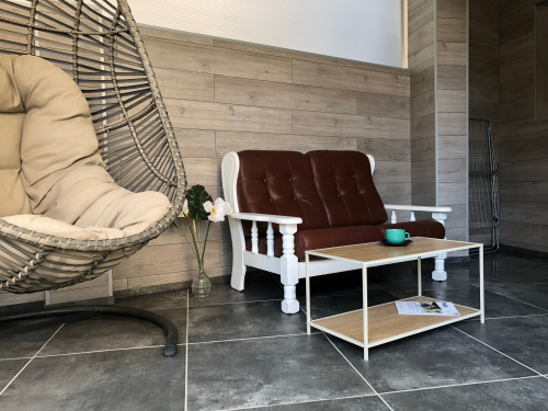 wunderschöne Studio-Wohnung mit Terrasse