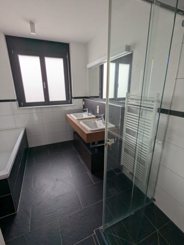 Luxurious, fully equipped 120 m² penthouse with 360° panoramic views, Manhattan feel, near Frankfurt. - Gallery - 14