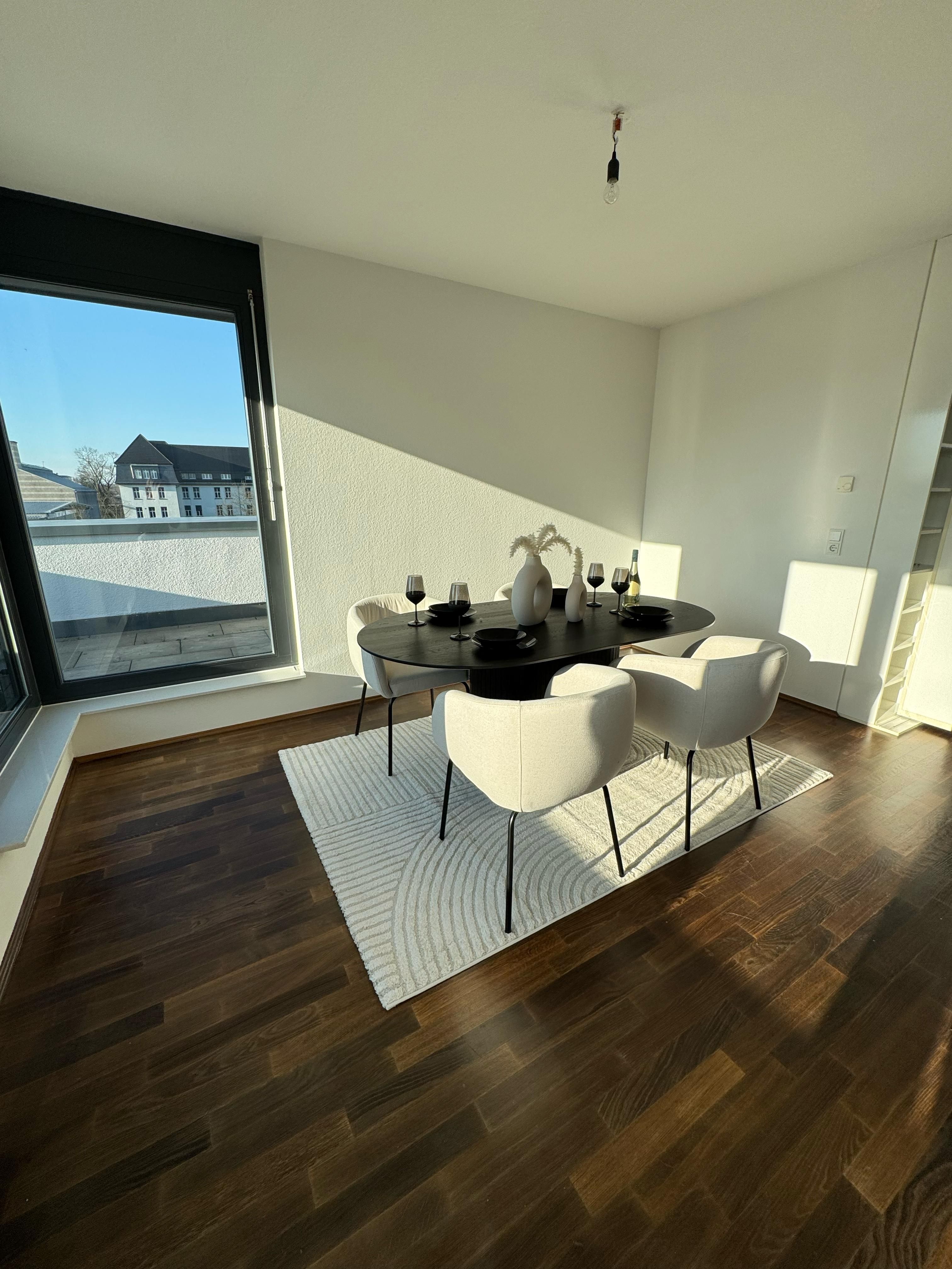  Luxurious, Fully Equipped 120 M² Penthouse With 360° Panoramic Views, Manhattan Feel, Near Frankfurt  -  Luxurious, fully equipped 120 m² penthouse with 360° panoramic views, Manhattan feel, near Frankfurt.  - Gallery -  18