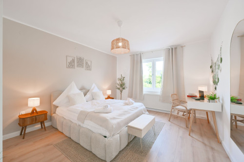 Renovated City Apartment with Dedicated Workspace