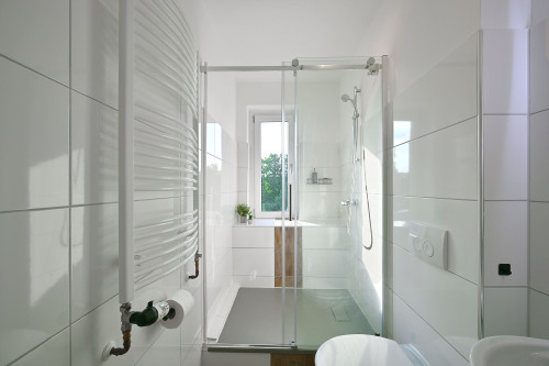Renovated City Apartment with Dedicated Workspace - Gallery - 17