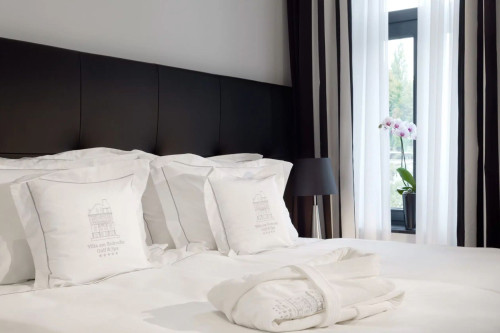 Suite Deluxe with a phantastic view over the Ruhr River in Mülheim an der Ruhr's top location