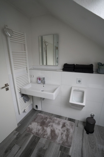 Geschmackvolle & moderne Wohnung im Grünen