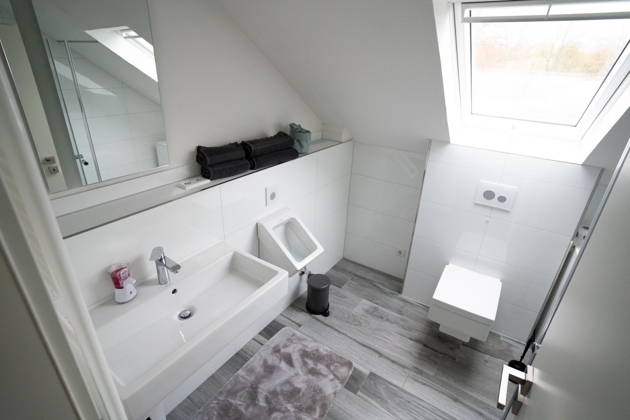 Geschmackvolle & Moderne Wohnung Im Grünen - 10
