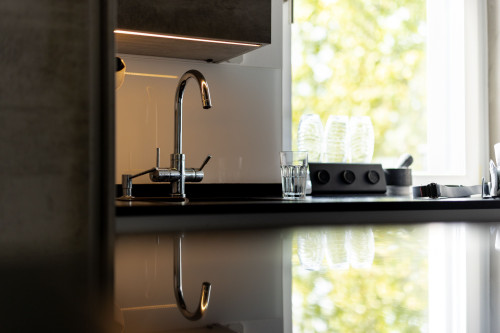 Stylish Penthouse Apartment with Rooftop Terrace near River Ruhr & Central Station
