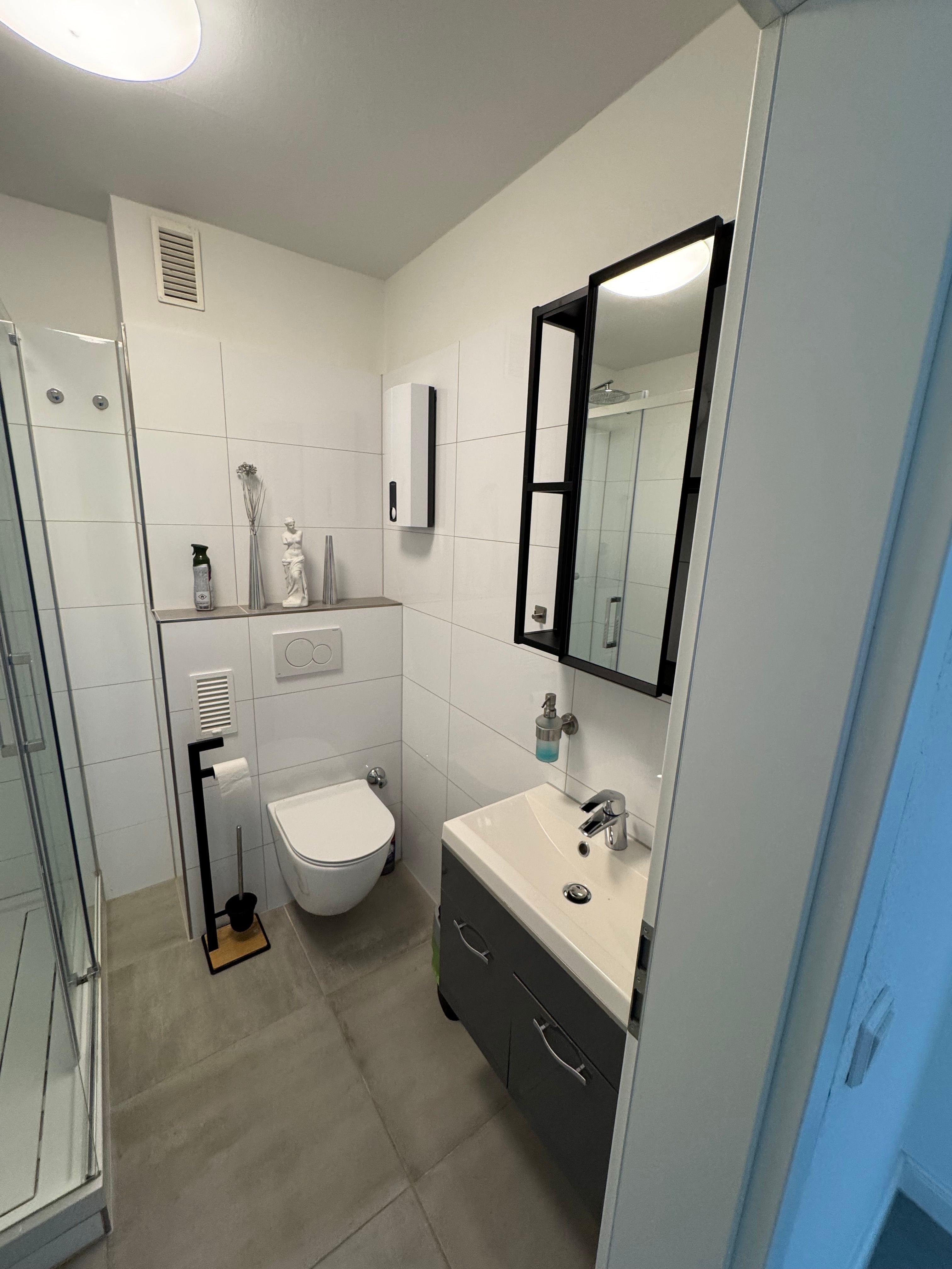 Perfect And Bright Suite In Mülheim An Der Ruhr - 2