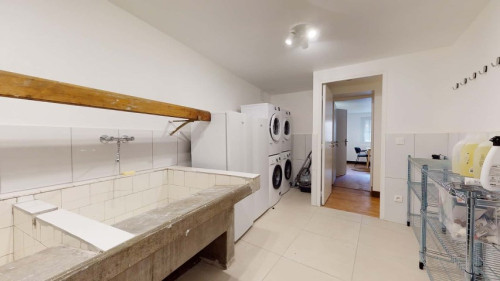 Zenith - Private Studio (1) - On-site Facilities