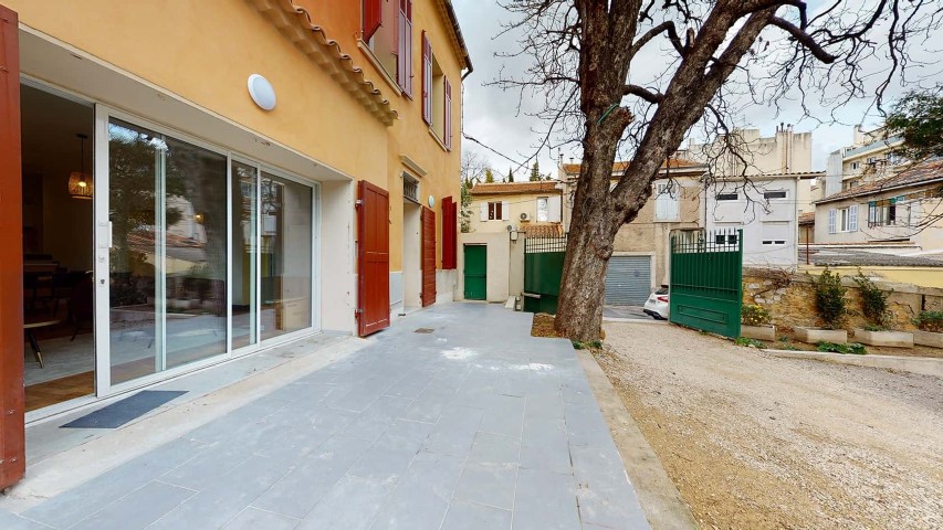  Zenith - Private Studio (1)  -  Zenith - Private Studio (1)  - Gallery -  18