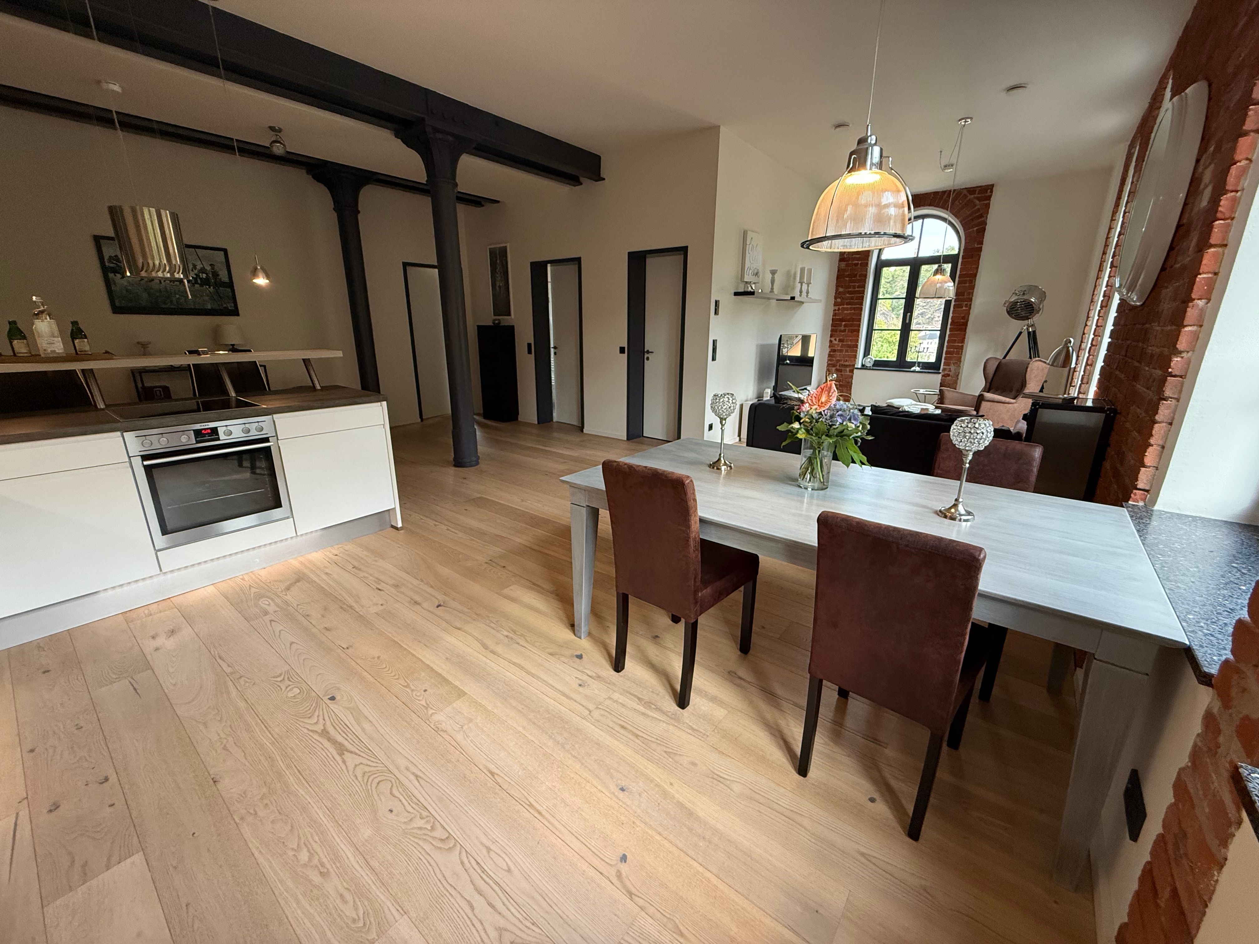  Gorgeous, Spacious And Bright Loft Apartment In Dresden  -  Gorgeous, Spacious and Bright Loft Apartment in Dresden  - Gallery -  29