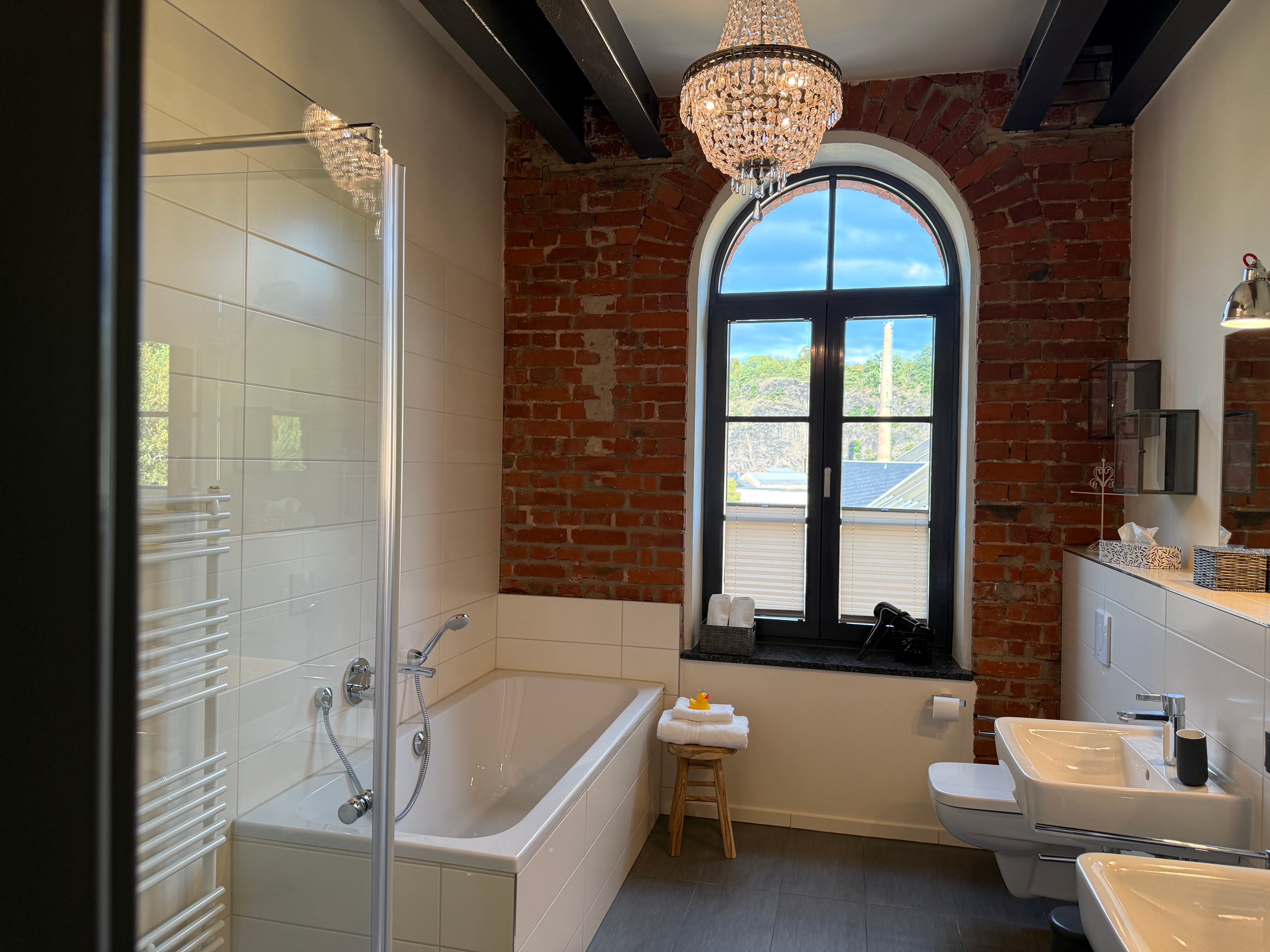  Gorgeous, Spacious And Bright Loft Apartment In Dresden  -  Gorgeous, Spacious and Bright Loft Apartment in Dresden  - Gallery -  12
