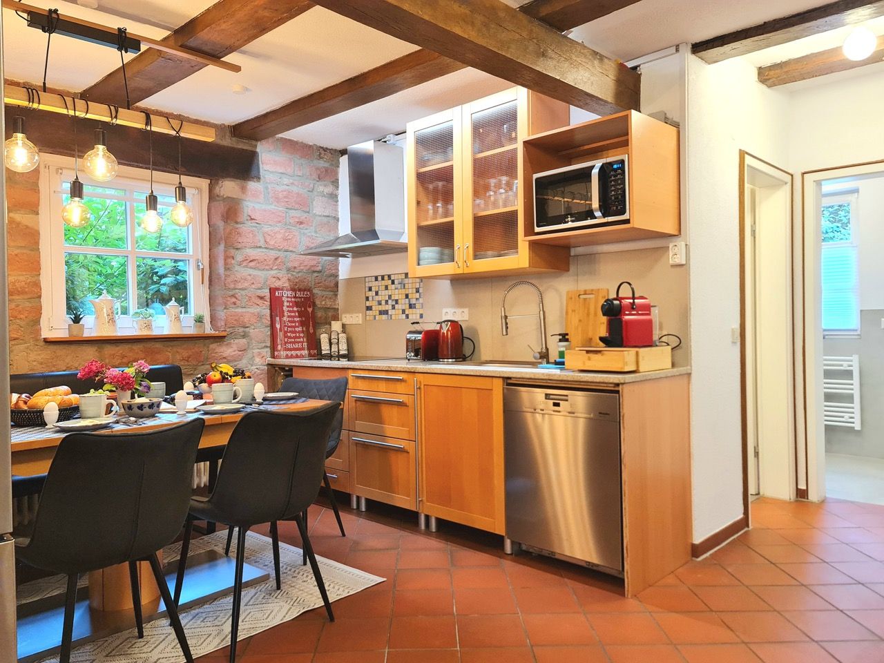 AVAHOME: Stylish Apartment For 6 In Kandel / Near Karlsruhe, WiFi, Parking, Netflix, Kitchen, Nespre - 3