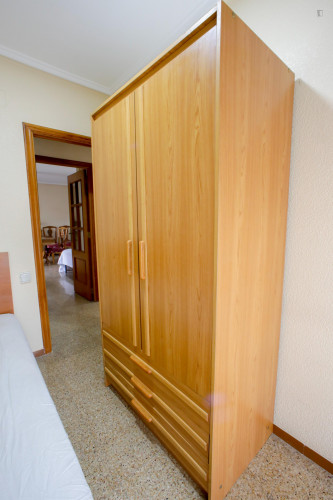 Tasteful double ensuite bedroom in Ciutat Jardí - Gallery - 21