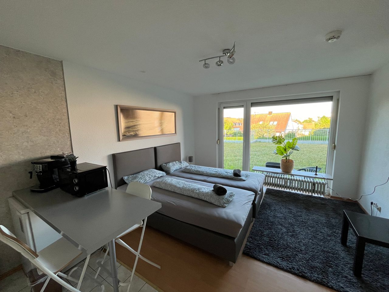 Beautiful, quietly located one-room apartment with rooftop terrace