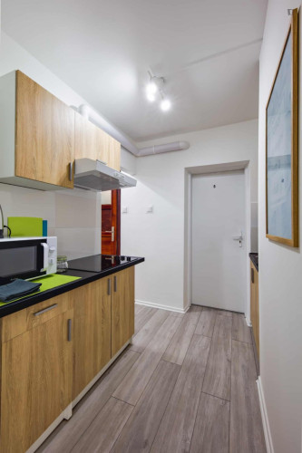 Neat single bedroom near Wierzbno metro