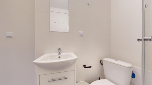 Neat single bedroom near Park Polskich Wynalazców - Gallery - 8