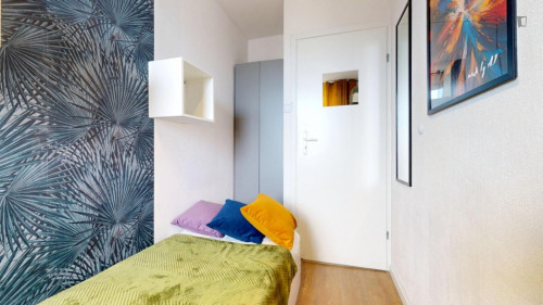 Charming single bedroom in Górce